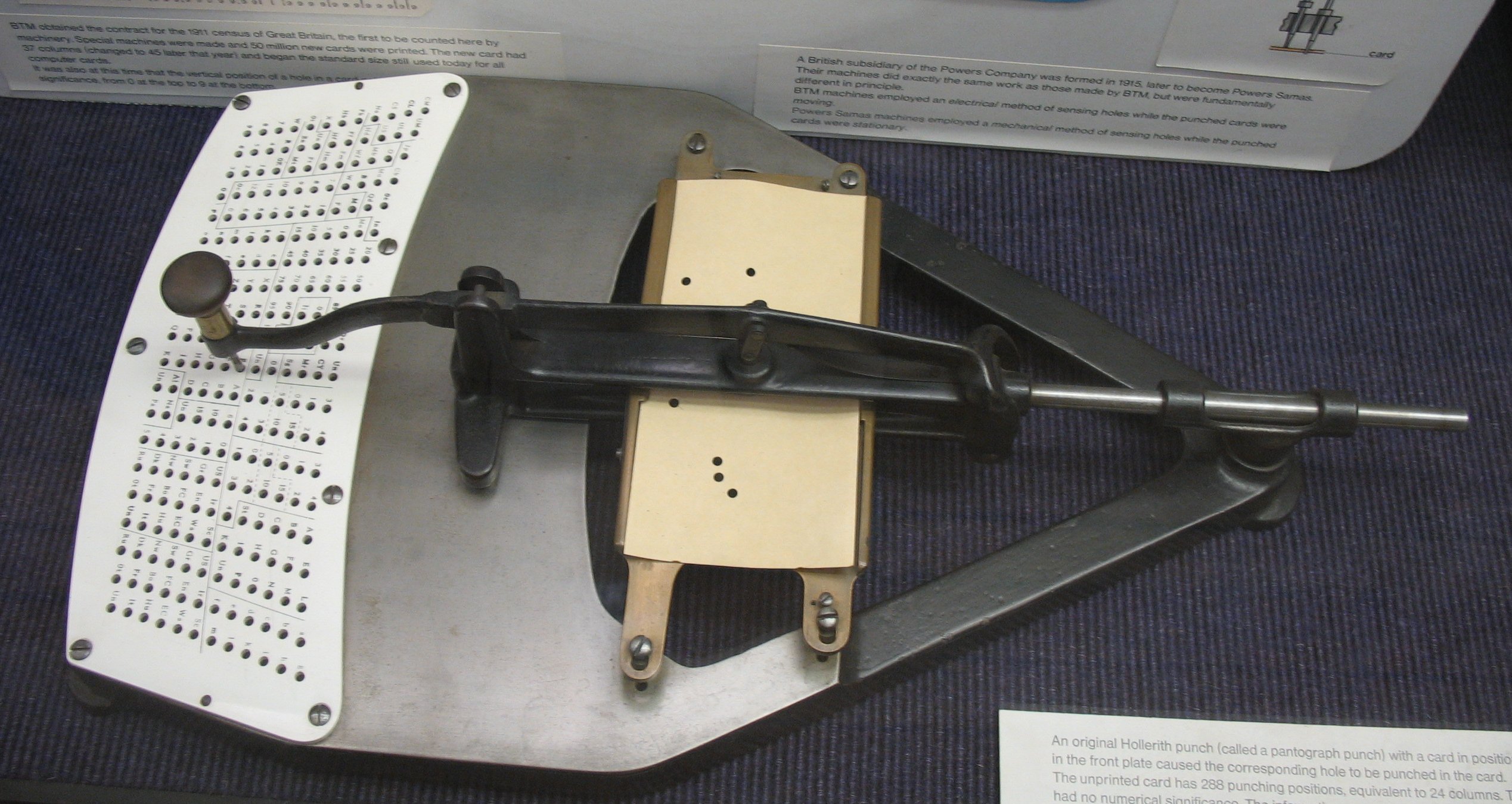 (22-luknjalec_kartic.jpg)