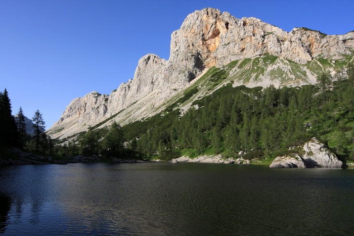 (./cached_files/dedi_19/194--velika--foto6_5-6-jezero_erhartic.jpg)