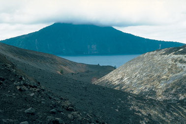 (vulkan_v_oblaku.jpg)