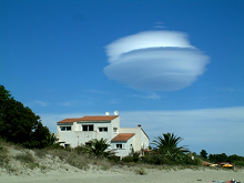 (altocumulus_lenticularis_mala.png)