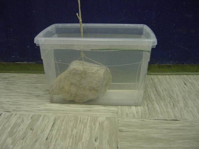 (./datoteke/kamenvvodi.jpg)